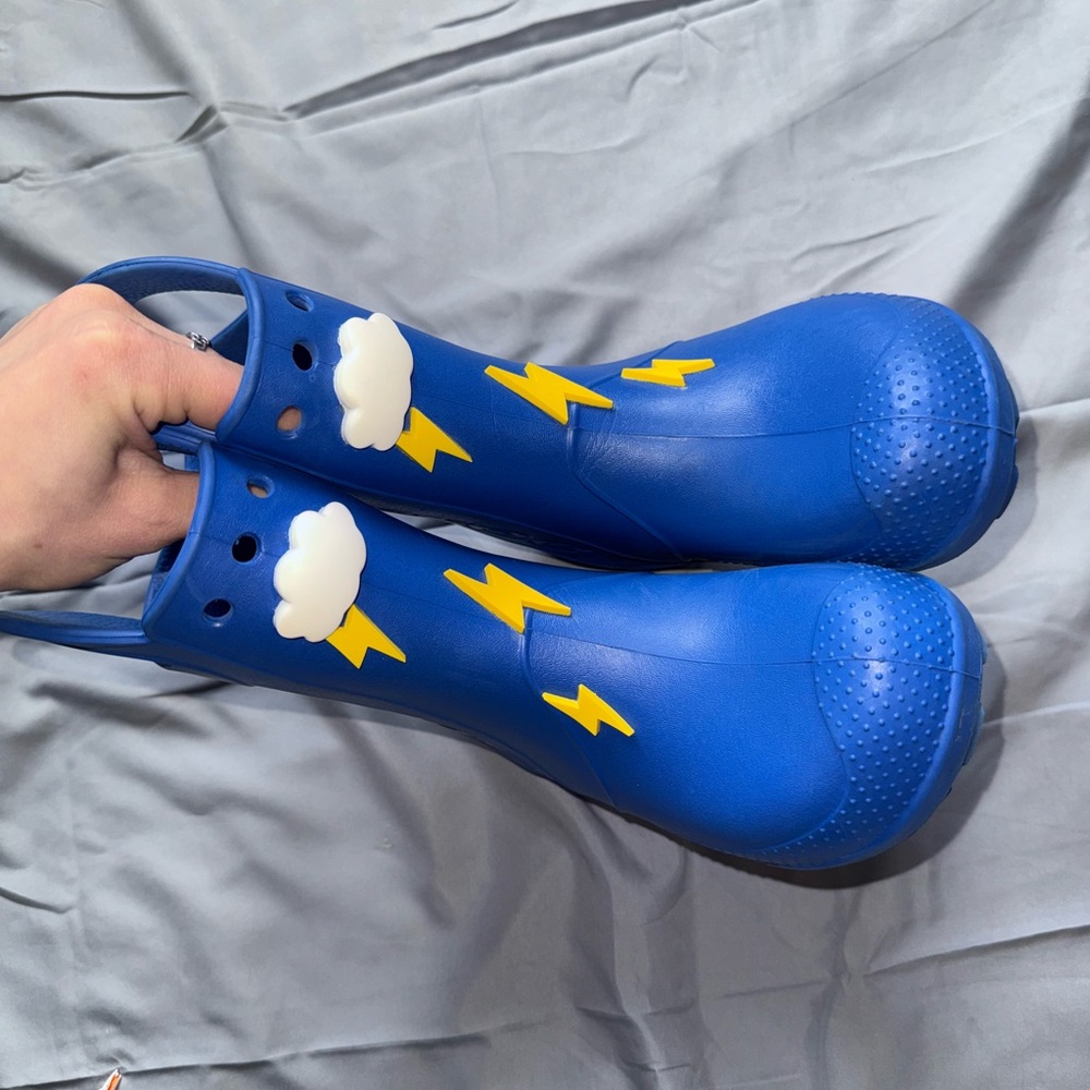 CROCS Blue and Yellow Rain & Snow Boots with Lightning Design like new